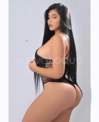Renata colombiana ardiente complaciente