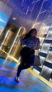 Soy cristal hermosa y ardiente latina solo  llámame 