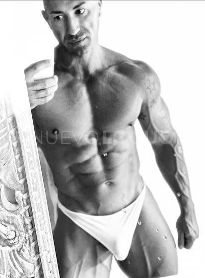  MASAJES , TERAPÉUTICOS / SENSITIVOS