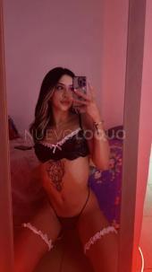 BELLA FOXY ARDE CON PASIÓN ! 