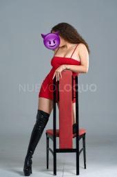 Catalina española acompañante % cuerpo natural  años