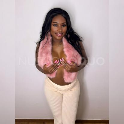  CELESTE MORENA ENCANTADORA...