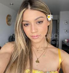 Hola mi nombre es Alexa () Joven divertida y super juguetona disponible las  horas.