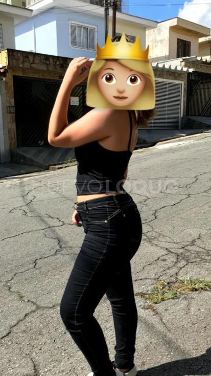  Bianca jovencita