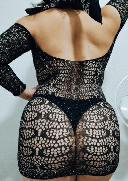  y dulce, latina bella