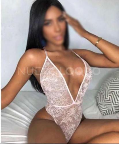  Hola soy penelope morena molvosa recién llegada a tu ciudad