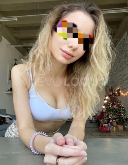  ANASTASIA—ESLAVA — DE PASO