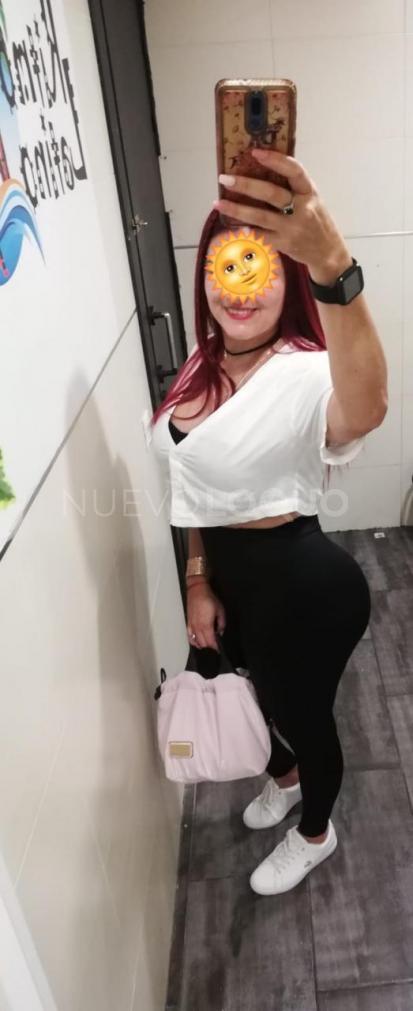  Camila peliroja