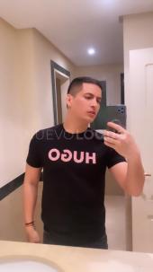 Hola soy David guapo complaciente
