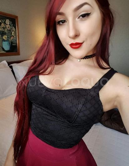  Laura universitaria española  años.