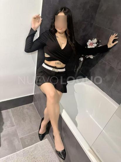  Señoritas asiaticas complacientes sensuales elegantes