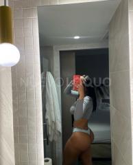 AQUÍ CHICOS piel morena