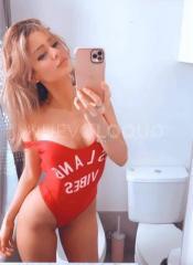 Rosa guapa nueva en tu sudad