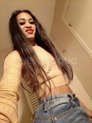 Laura trans