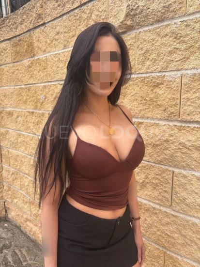  AMIGAS EN MADRID - BARRIO DEL PILAR