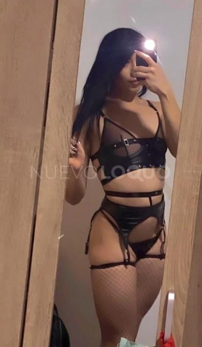  Cattaleya chica travesti latina divertida