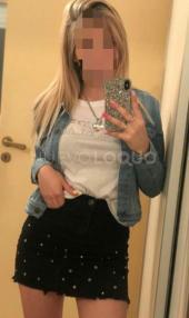 SOY MILI UNA LATINA MUY GUAPA