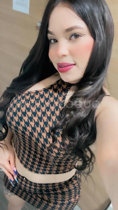  CAMILA CHICA EXTROVERTIDA