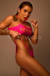 PAMELA  BESOS ,  Y CON PISO PRIVADO  FOTOS REALES