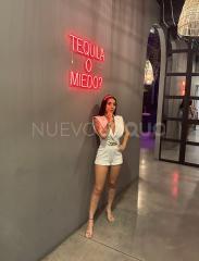 CATALINA ARDIENTE Y ENCANTADORA