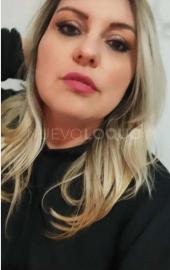 SABRINA SENSUAL Y COMPLACIENTE