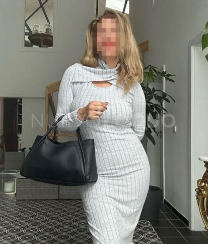  Laura masajista rubia super guapa en Ventas ️