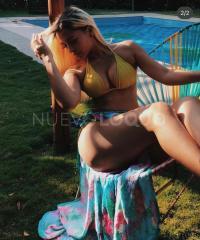 Jovencita recién llegada masajista scort