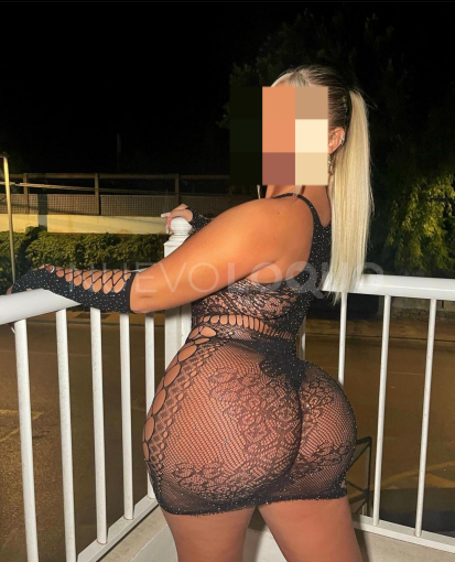  latina para buena compańia