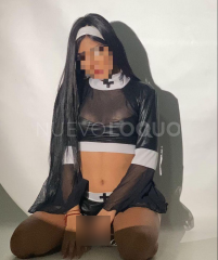 SOY LAURA LATINA DE  AÑITOS LLAMAME ESTOY DISPONIBLE  HORAS