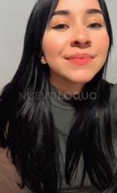 VALENTINA COLOMBIANA MUY ATRACTIVA