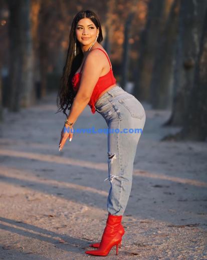  anahis estudiante jovencita