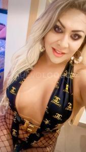 FEMENINA, GUAPA, CARIÑOSA Y DIVERTIDA