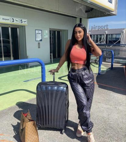  KATERINE  AÑOSً  NUEVA EN BURRIANA  DULCE Y AMABLE 