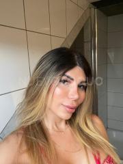Linda colombiana muy caliente