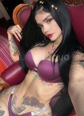 EXÓTICA TATUADA VALERIN SÚPER COMPLACIENTE