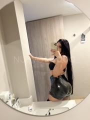 Violeta latina paisita ven y prueba algo diferente