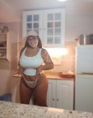 PIEL MORENA, VENEZOLANA