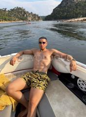 IKER COLOMBIANO