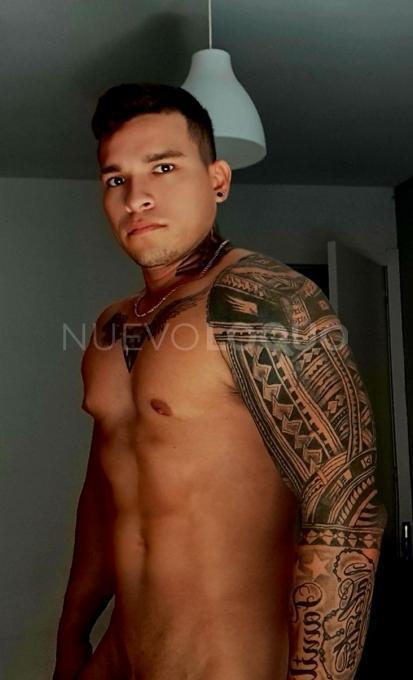  colombiano actrativo