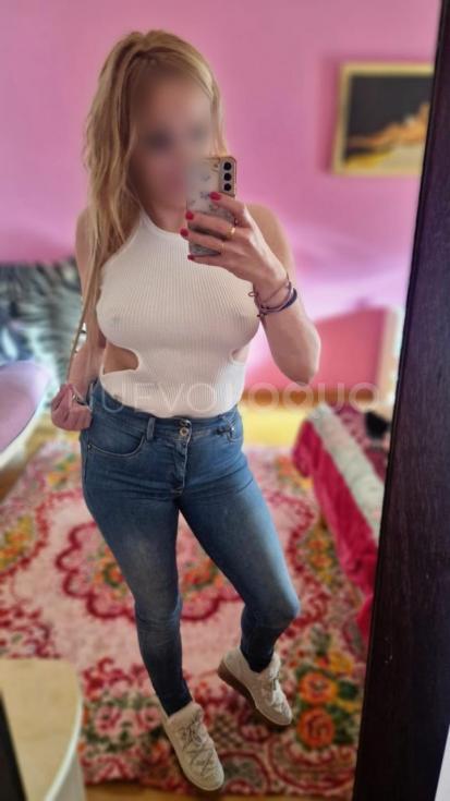  Lucia,tu chica española