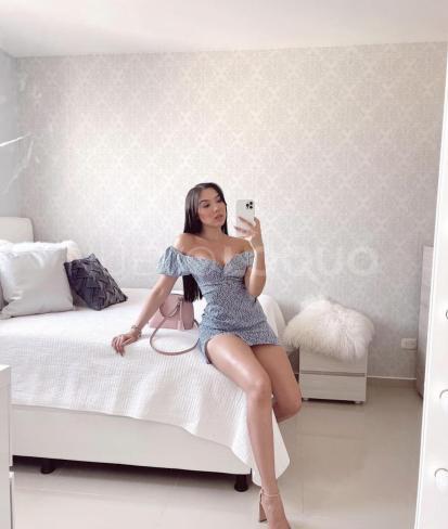  Chica alta delgadíta muy guapa