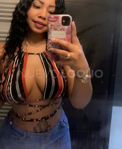  La morena más hermosa y complaciente que encontraras