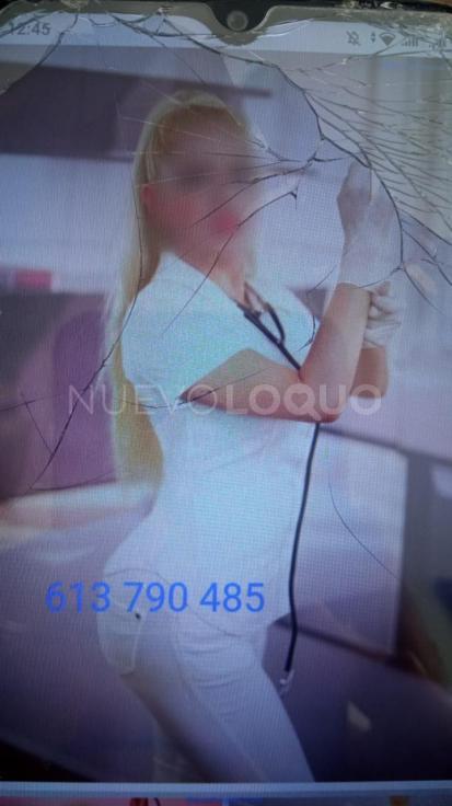  UNA MUJER ENCANTADORA LLEGO A REUS