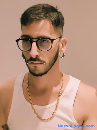  ALAN tu acompañante y masajista de lujo en Barcelona