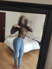 Adriana, Latina de piel canela con encanto