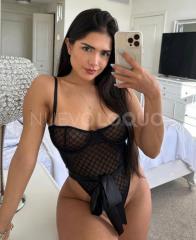 CLARA COMO LA LUZ DEL DIA  AÑOS acompañante DE LUJO