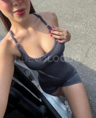 Nueva en tu zona, latina implicada