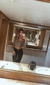 Chica de compañía h