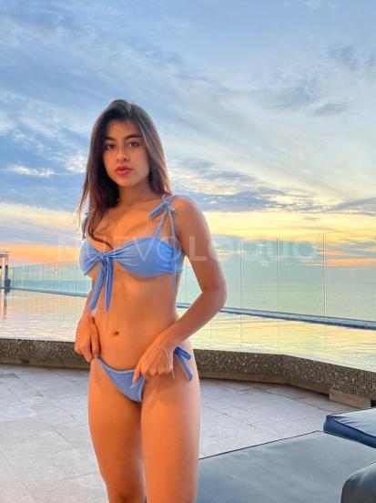  UNA DULCE COLOMBIANA LLENA DE SABOR