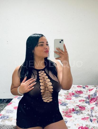  Hermosa colombiana simpática